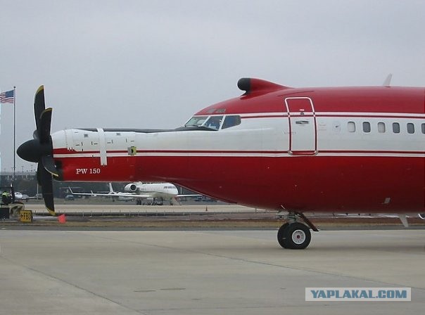 Зачем иранцы поставили на килевой обтекатель Ту-154М нос от американского истребителя?