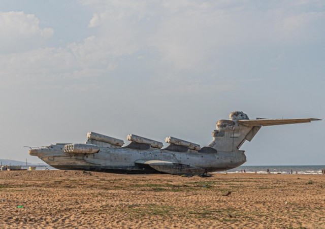 Экраноплан-авианосец Бартини А-2000 должен был сделать все авианосцы устаревшими