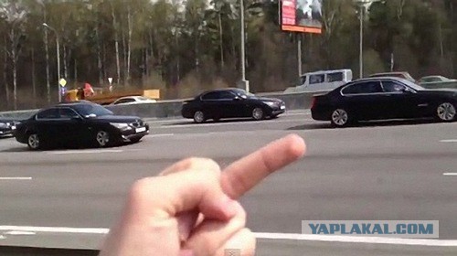 Кортеж губернатора Полтавченко