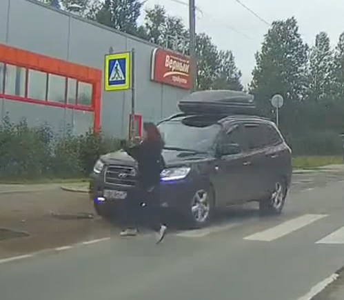 Когда все летят сломя голову случаются вот такие ДТП