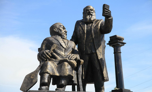 В любой непонятной ситуации - делай селфи!
