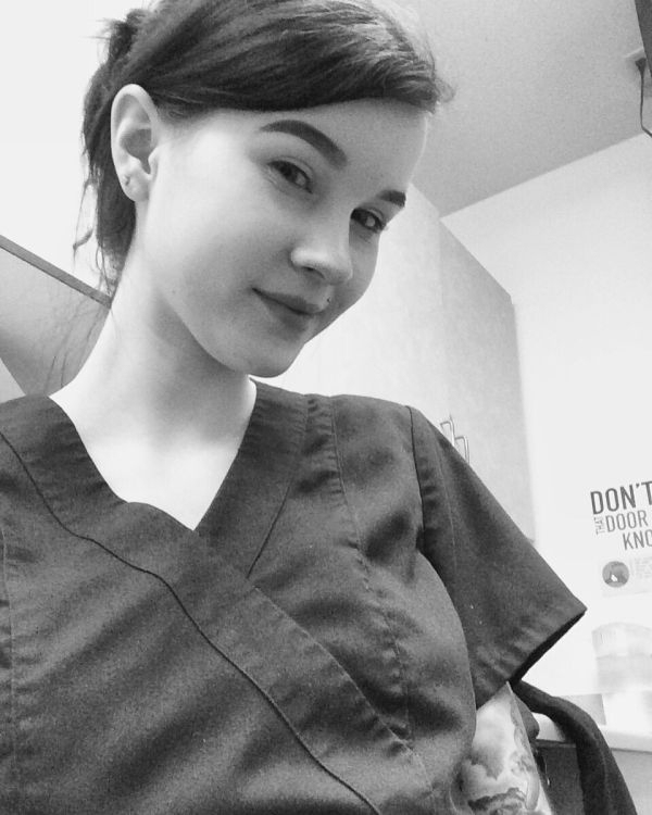 Когда девушкам скучно на работе