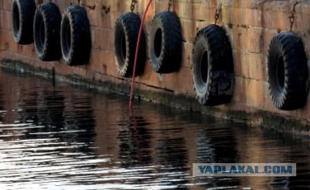 Сухогруз с углём сильно повредил порт под Одессой
