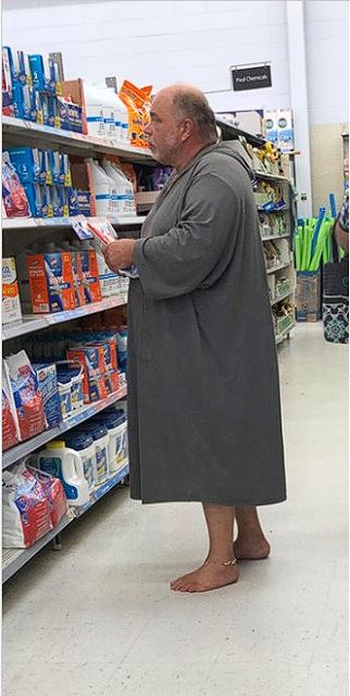 Walmart место сбора фриков