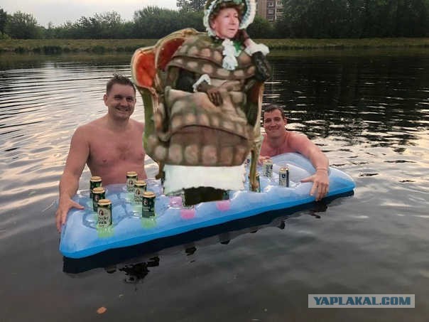 Фотожаба "Чуваки на отдыхе"