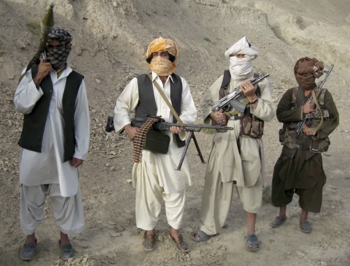 Афганская одежда. Одежда талибов Афганистана.