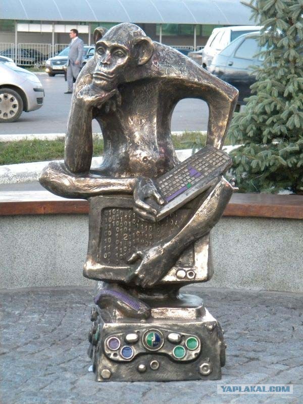 Необычные статуи мира