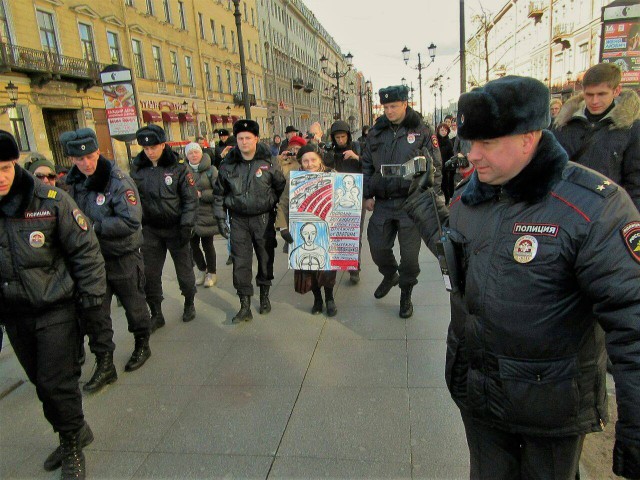 В Москве возле Белорусского вокзала работает банда такcистов
