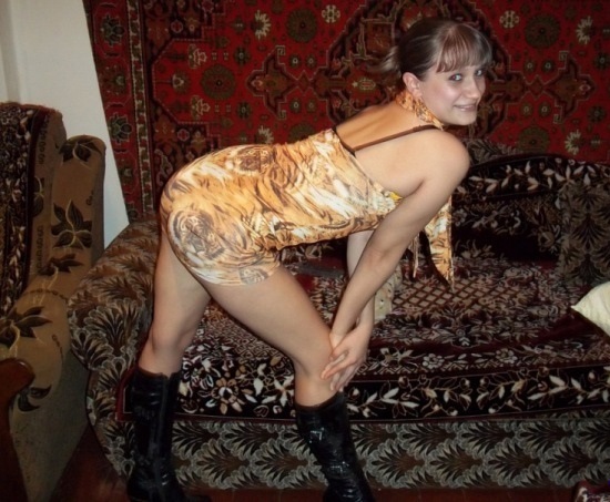 От улыбки хмурый день светлей...