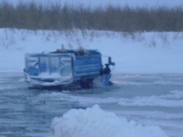 А давайте по фотке, кто как сейчас работает