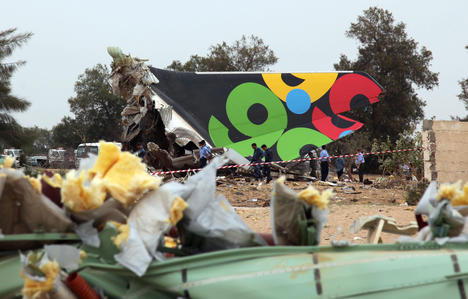 Авиакатастрофа в Триполи - выжил только ребенок
