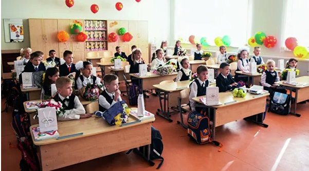 В красноярской школе вместо звонка начали включать песни Билана, Крида, Тимы Белорусских, «Би-2» и «Кино»