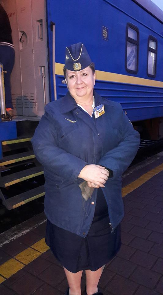 почему проводница выкинула кота твикса