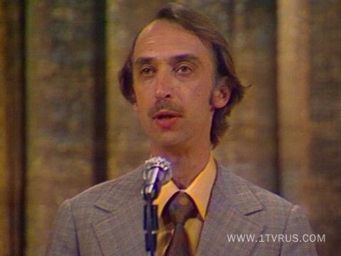 Смешные оговорки, женитьба Маслякова и обучение японцев: как жили первые звезды советского телевидения