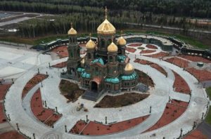 Когда подходишь к Великой пирамиде, понимаешь, что она настолько громадна, что ты даже не можешь оценить ее размеры...