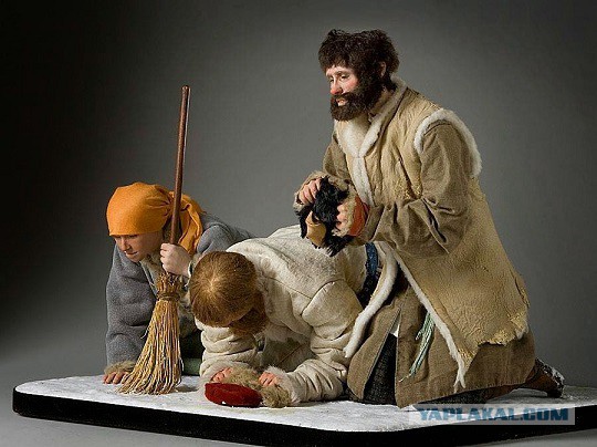 Жителей Волгограда спрятали от президента в автобус