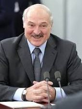 Дочь связала, говорит это мопс