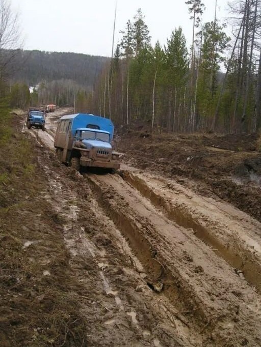 290 л.с., «автомат» и возможность перевозки 32 пассажиров. Состоялся публичный показ полноприводного автобуса КамАЗ-6250