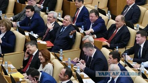 В Госдуме спрогнозировали повышение цен на 10-15% из-за роста курса доллара в России