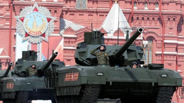 Запад надеется увидеть на Параде Победы ракету-нарушительницу