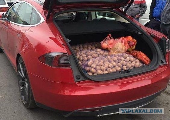 Илон Маск объяснил, почему у Tesla Cybertruck именно такой дизайн