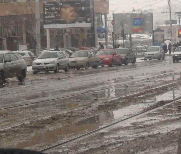 С дальним по городу: как светят фары будущего