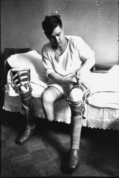 4 апреля 1942 был сбит летчик Маресьев