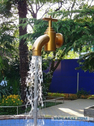 Необычные статуи мира