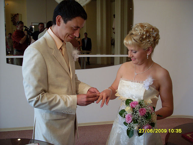 Кто живет в гражданском браке, вы счастливы?