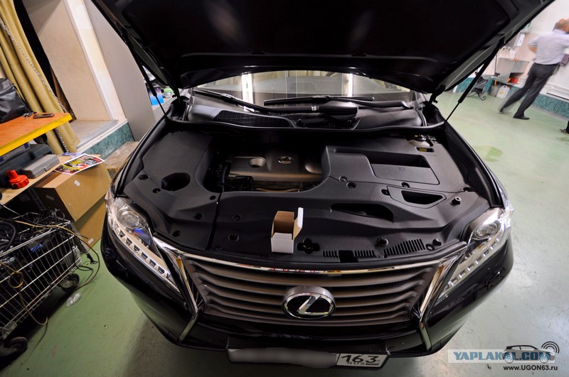 Как открыть капот лексус рх 350