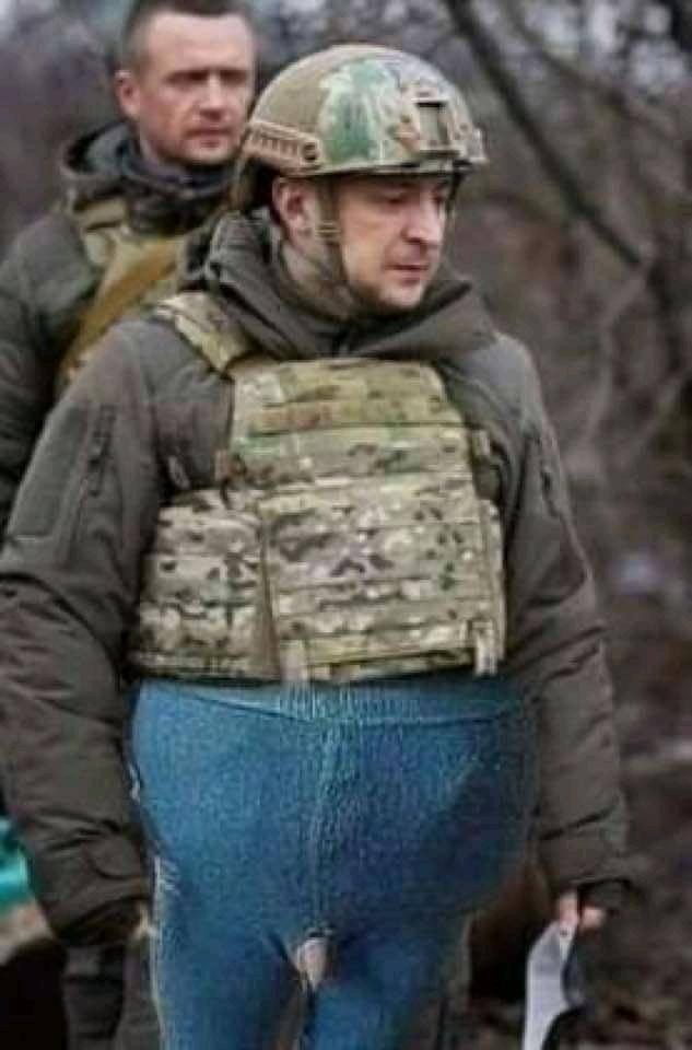 Украина подписывает заявку на вступление в ускоренном порядке в НАТО