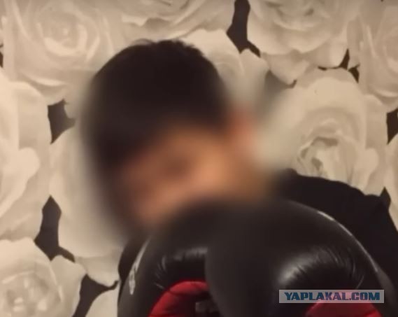 Родители школьника напали на другого ученика - отец избивал, а мать угрожала "пустить по кругу"
