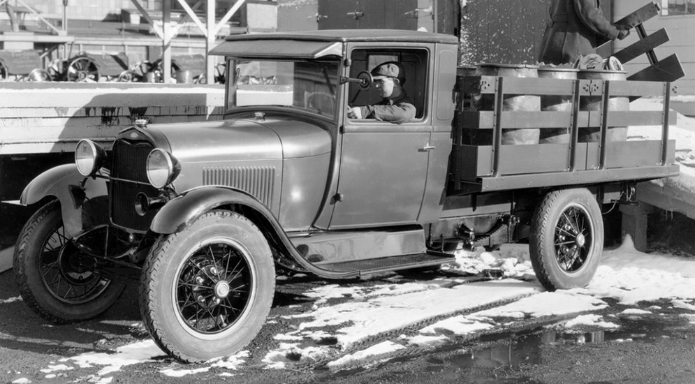 Car Ford 1930x