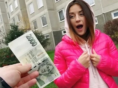 Когда познакомились в интернете и решили встретиться лично