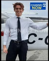 Момент жёсткого столкновения самолёта Air Canada с пожарной машиной в аэропорту Нью-Йорка. Два человека погибли и десятки ранены