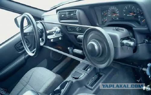 самые странные панели приборов автомобилей