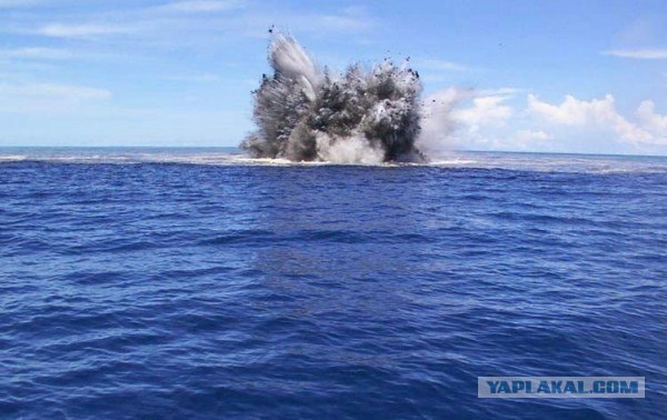 Рождение нового острова (5 фото)