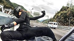 В Сочи мотоциклистка сняла свою аварию на скорости 180 км/ч