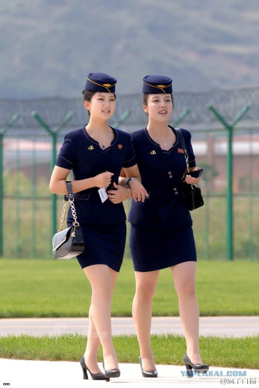 Болельщицы из КНДР прибыли на Олимпиаду в Южную Корею