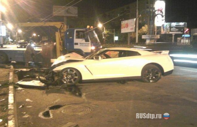 В Краснодаре «шестерка» столкнулась с Ferrari