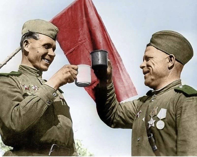 Контузия в губы...