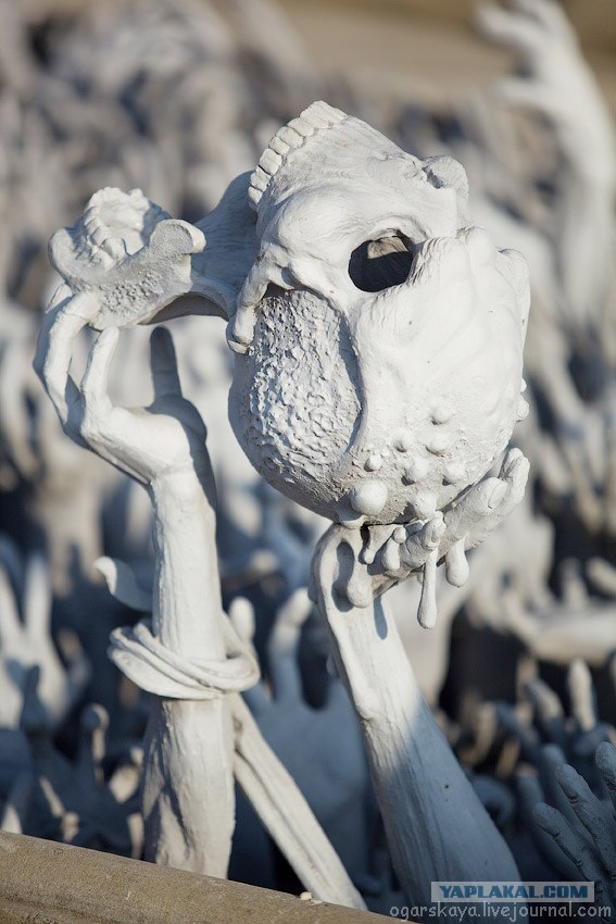 Белый храм в Чианг Рае (Wat Rong Khun)