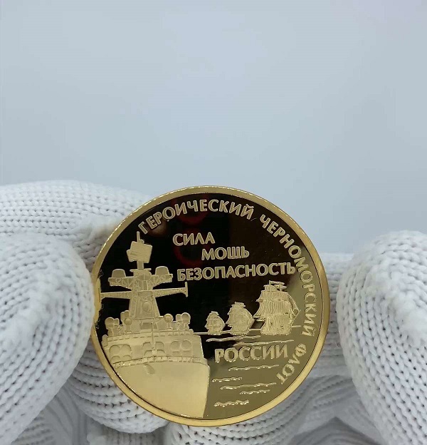 Корабли Черноморского флота покинули Севастополь и перебазировались в Новороссийск и Феодосию