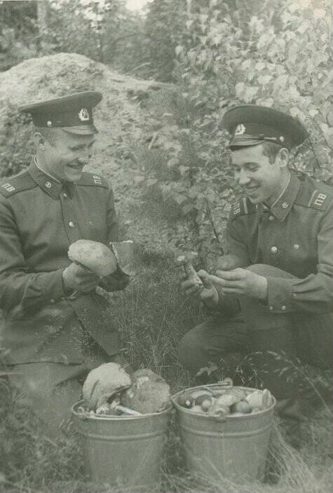 Back in USSR (06.02)
