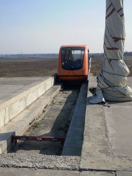 Заброшенный монорельс