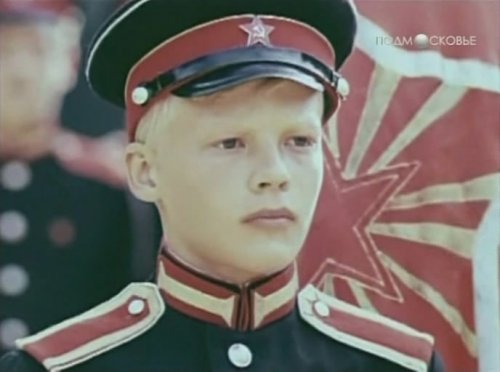 10 российских актёров, которые попали в кино ещё детьми