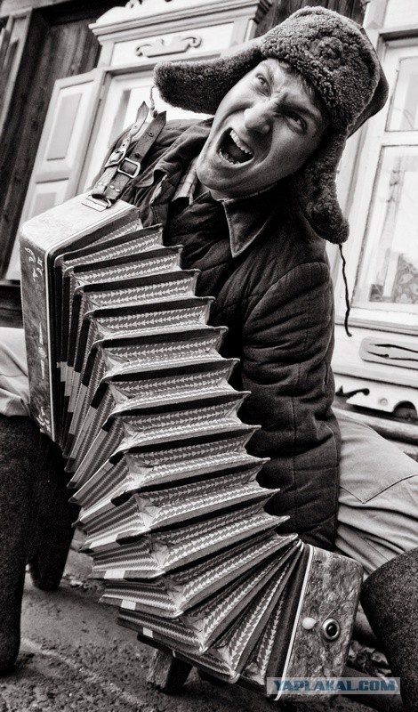 В машину мэра города Рубцовска ударила молния, чиновник возвращался из командировки