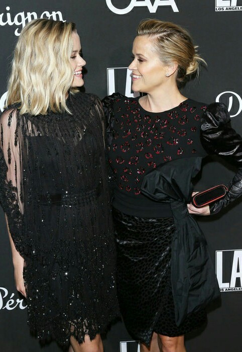 С годами дочка Риз Уизерспун становятся  больше похожа на Риз Уизерспун, чем сама Риз Уизерспун