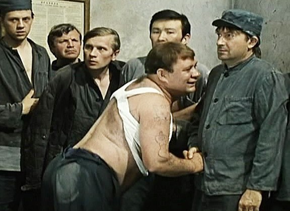 С наступающим,  камрады!