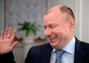 Год на вахте